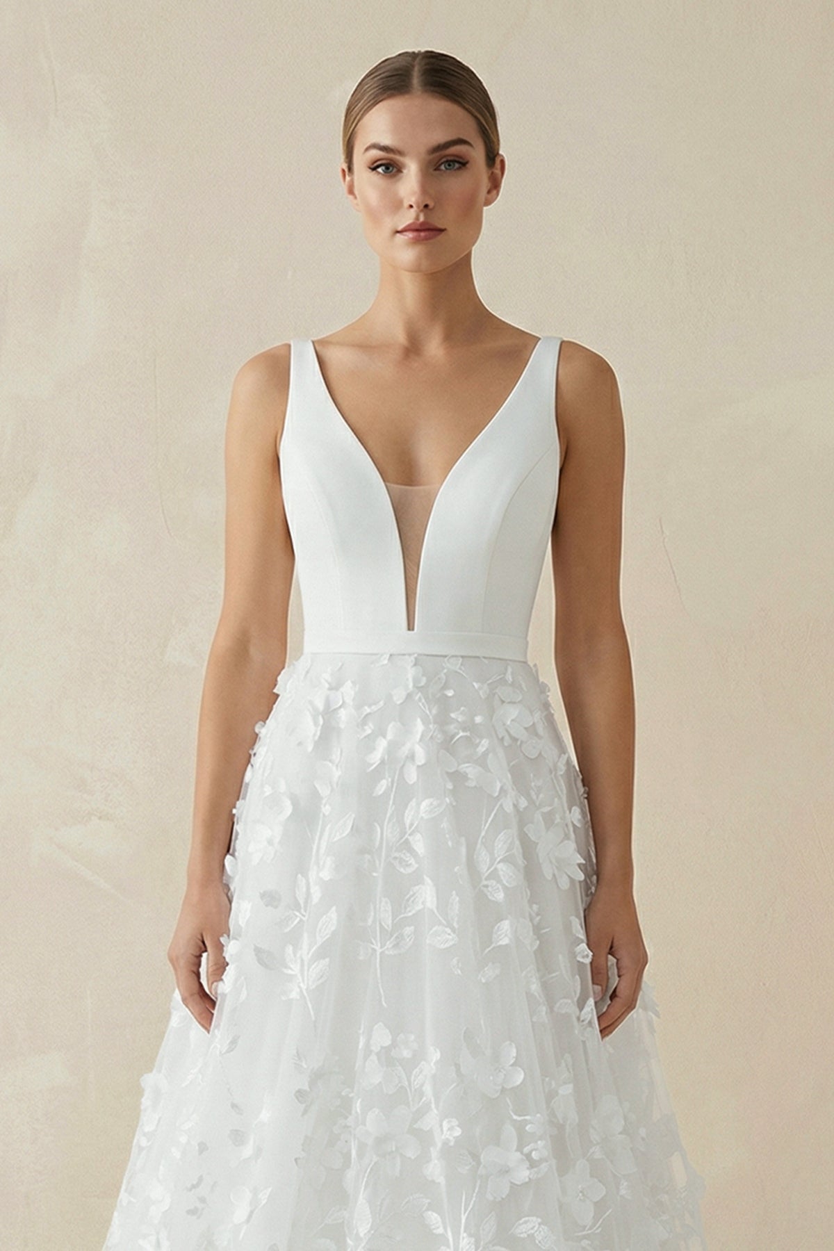 A Line V-Neck Tulle Lace Wedding Dresses