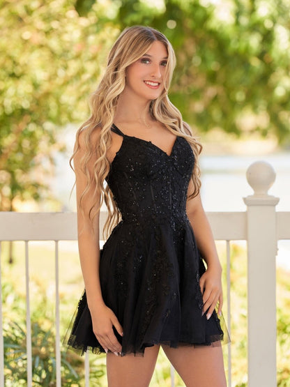 A-Line Lace Spaghetti-Straps Black Short Homecoming Dress
