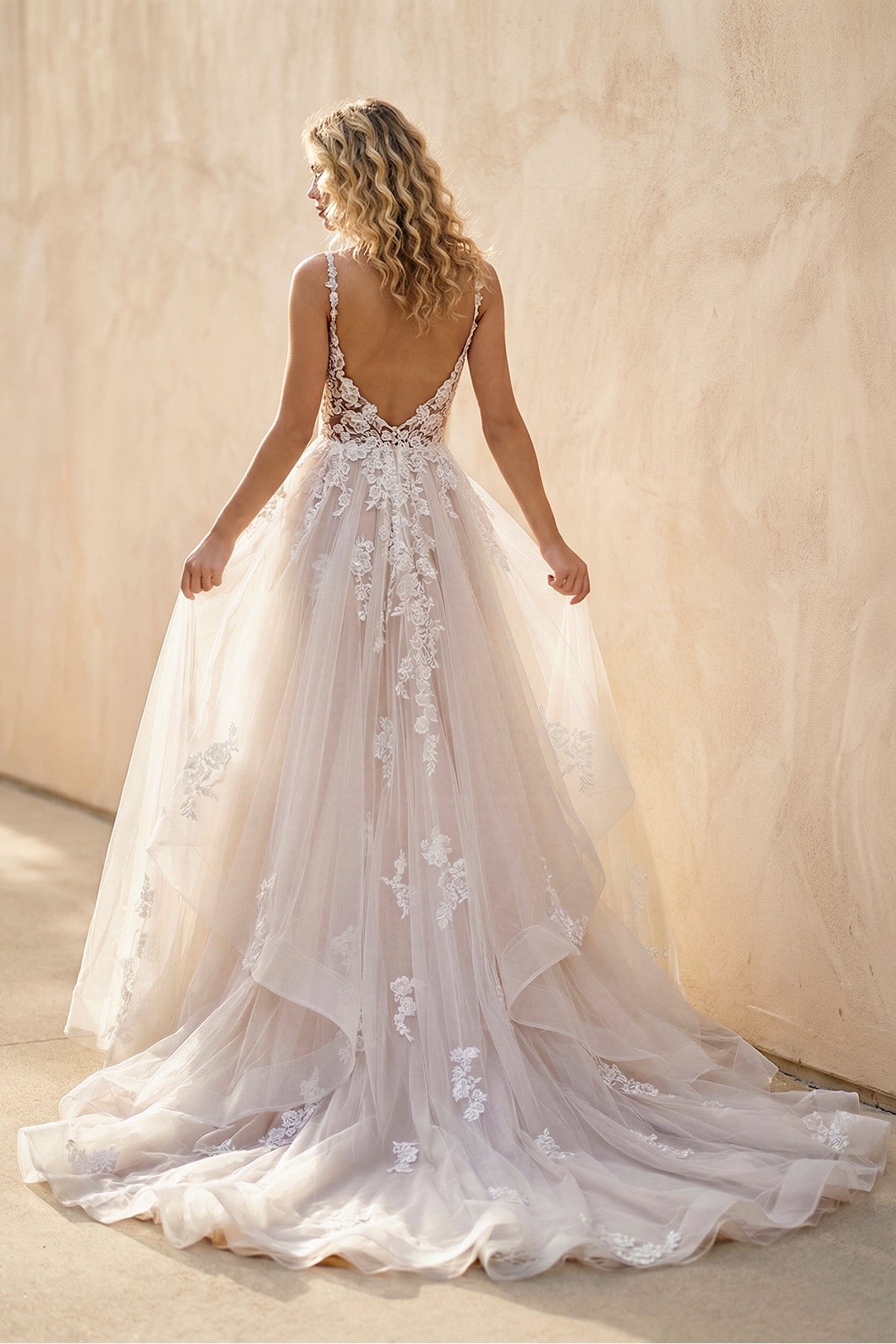 A-Line Lace White Sweep Train Sleeveless Backless Wedding Dress
